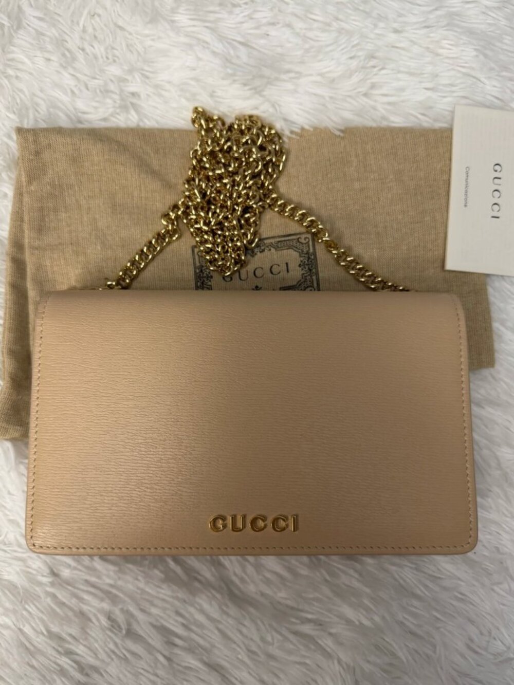 Gucci Logo Leather Wallet on Chain Beige